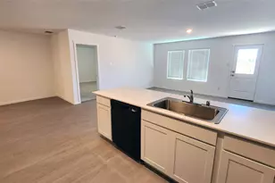 7149 Waterford Crk Ct, Fort Worth, TX 76179 - Photo 8