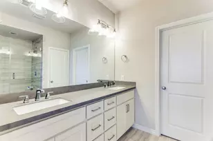 520 Sheer Bliss Ln, Fort Worth, TX 76114 - Photo 18