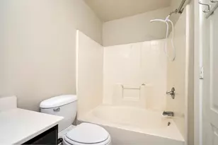 716 River Hill Ln, Fort Worth, TX 76114 - Photo 22