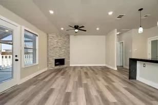 716 River Hill Ln, Fort Worth, TX 76114 - Photo 14