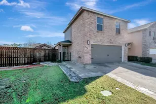 716 River Hill Ln, Fort Worth, TX 76114 - Photo 2