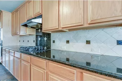 8316 Fountain Springs Drive, Plano, TX 75025 - Photo 4