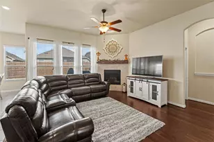 804 Skytop Dr, Fort Worth, TX 76052 - Photo 6