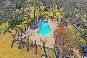 73 Winchester Dr, Euless, TX 76039 - Photo 24