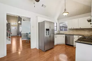 1517 Brookwood Dr, Grapevine, TX 76051 - Photo 14