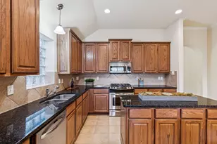 28 Emerald Pond Dr, Frisco, TX 75034 - Photo 14