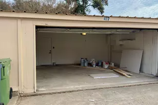 417 Valley Park Dr, Garland, TX 75043 - Photo 24