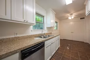 610 E Anderson St, Weatherford, TX 76086 - Photo 8