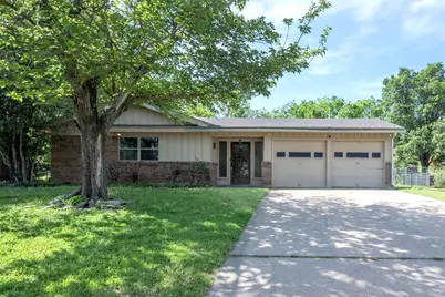 610 E Anderson Street, Weatherford, TX 76086 - Photo 1