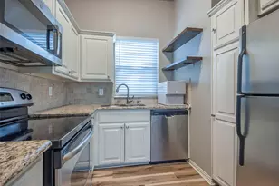 1818 N Fitzhugh Ave, Dallas, TX 75204 - Photo 12