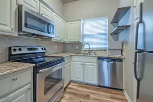 1818 N Fitzhugh Ave, Dallas, TX 75204 - Photo 10