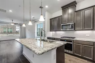 4405 Grady Ln, Carrollton, TX 75010 - Photo 4