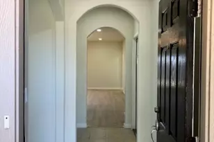 412 Riverbed Dr, Crowley, TX 76036 - Photo 4