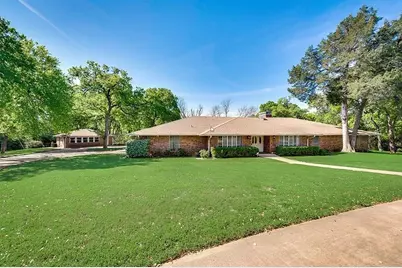 722 E Wheatland Road, Duncanville, TX 75116 - Photo 2