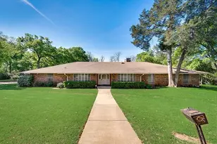 722 E Wheatland Rd, Duncanville, TX 75116 - Photo 1