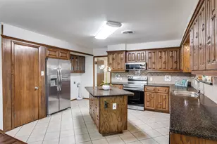 4113 Tara Dr, Benbrook, TX 76116 - Photo 10