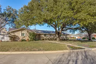 4113 Tara Dr, Benbrook, TX 76116 - Photo 2