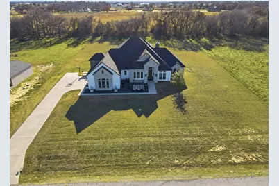 133 Heritage Springs Drive, Weatherford, TX 76087 - Photo 2