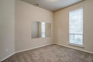 45 Auburn Dr, Edgecliff Village, TX 76134 - Photo 6