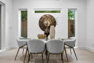 812 W 10th St, Dallas, TX 75208 - Photo 12