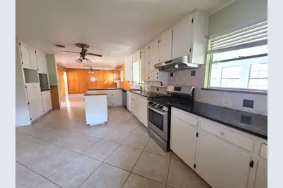 5708 Starlight Drive, Haltom City, TX 76117 - Photo 4