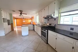 5708 Starlight Dr, Haltom City, TX 76117 - Photo 4