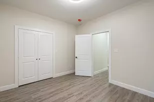 518 S Cockrell Hill Rd, Cockrell Hill, TX 75211 - Photo 18