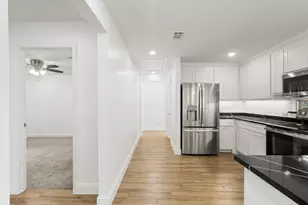 825 Apache Trce, Grand Prairie, TX 75051 - Photo 22