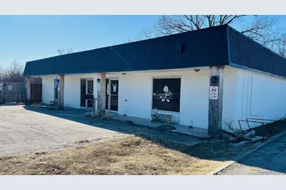 102 S Collins, Howe, TX 75459 - Photo 2