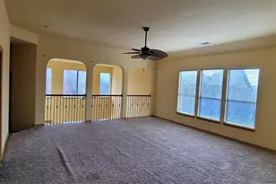 8706 Lohr Valley Rd, Irving, TX 75063 - Photo 18