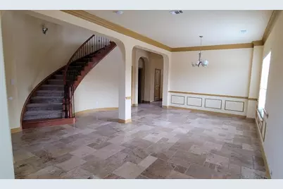 8706 Lohr Valley Road, Irving, TX 75063 - Photo 12