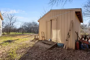 9201 Farmer Rd, White Settlement, TX 76108 - Photo 32