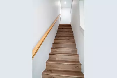 907 E 10th Street, Bonham, TX 75418 - Photo 8