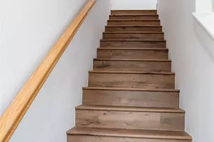 907 E 10th St, Bonham, TX 75418 - Photo 8