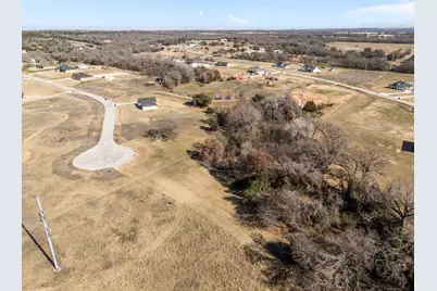 137 Aslan Road, Poolville, TX 76487 - Photo 8