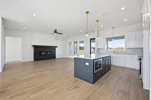 1033 Arbor Vista Dr, Azle, TX 76020 - Photo 16