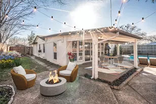 8715 Kingspoint Dr, Dallas, TX 75238 - Photo 30