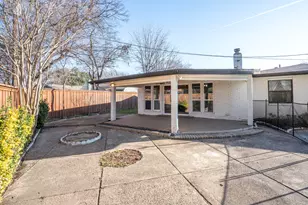 8715 Kingspoint Dr, Dallas, TX 75238 - Photo 36