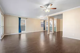 8715 Kingspoint Dr, Dallas, TX 75238 - Photo 12