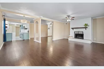 8715 Kingspoint Drive, Dallas, TX 75238 - Photo 10