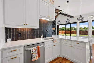 122 Yvonne Street, Red Oak, TX 75154 - Photo 6