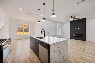 2153 Echo Lake Dr, Dallas, TX 75253 - Photo 16