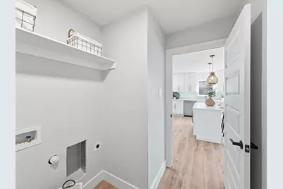 2110 Cedarcrest Drive, Carrollton, TX 75007 - Photo 26