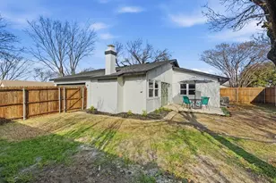 2110 Cedarcrest Dr, Carrollton, TX 75007 - Photo 32