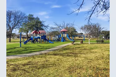 2110 Cedarcrest Drive, Carrollton, TX 75007 - Photo 36