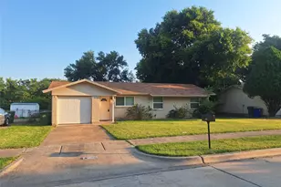 6417 Dream Ln, Watauga, TX 76148 - Photo 2