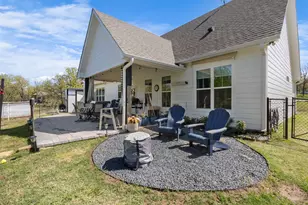 116 Lindsey Ln, Runaway Bay, TX 76426 - Photo 6