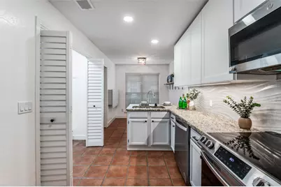 17820 Windflower Way #402, Dallas, TX 75252 - Photo 8