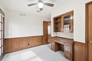 2825 Winterhaven Dr, Hurst, TX 76054 - Photo 22