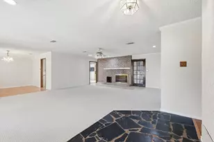 2825 Winterhaven Dr, Hurst, TX 76054 - Photo 6